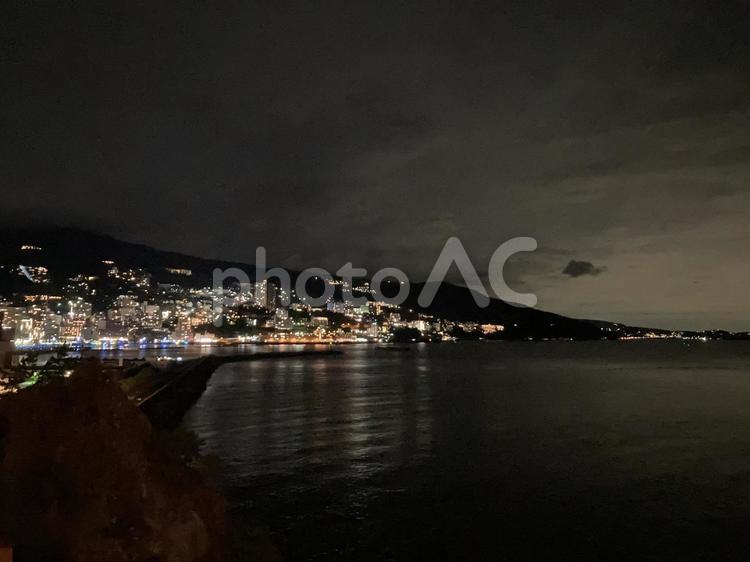 熱海の街 夜景,夜,景色の写真素材