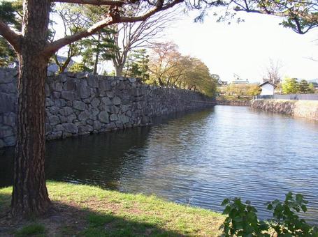 松本城内堀の写真