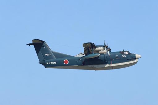 岩国の空に咲く鉄の花 岩国の空に咲く鉄の花 岩国航空基地,航空祭,軍用機の写真素材