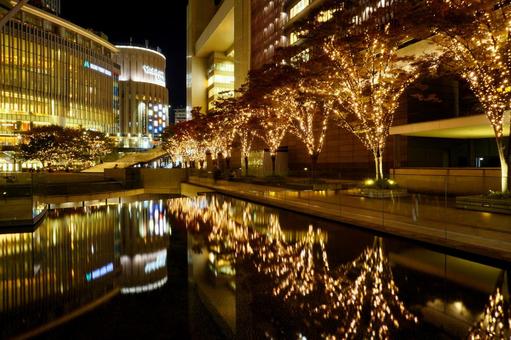 大阪中心部の水面夜景 大阪,梅田,都会の写真素材