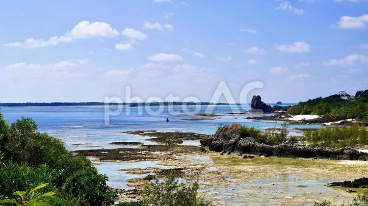 沖縄県伊是名島の二見ヶ浦の風景 二見ヶ浦,二見ヶ浜,珊瑚礁の写真素材