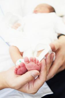 新生児の足-7 新生児の足-7 赤ちゃん,新生児,ベビーの写真素材
