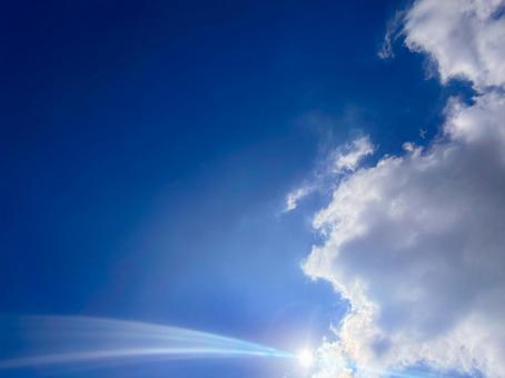 青い空と白い雲と太陽04 青い空と白い雲と太陽04 青空,太陽,光の写真素材