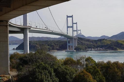 瀬戸内の大橋と青い海 瀬戸内海,吊り橋,海の写真素材