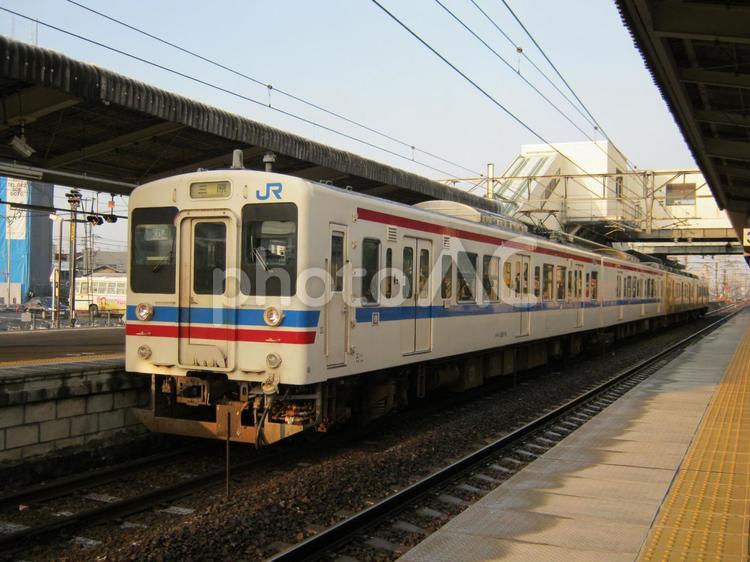 105系 電車,鉄道,乗り物の写真素材