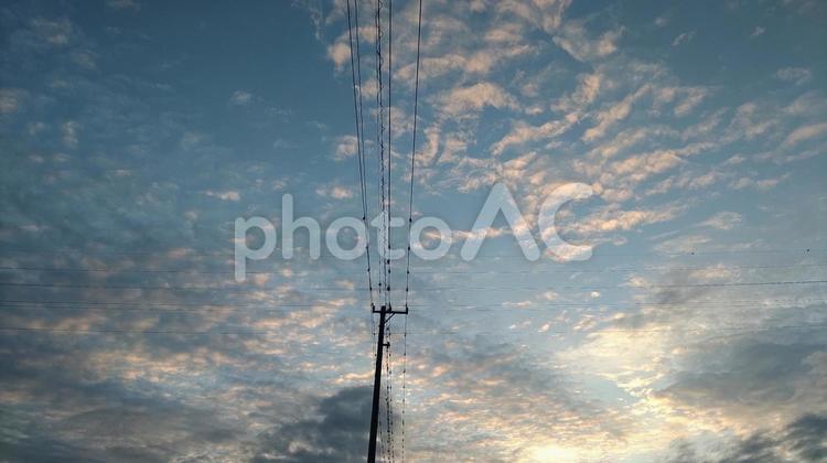 夕暮れ お天気,グレー,曇りの写真素材