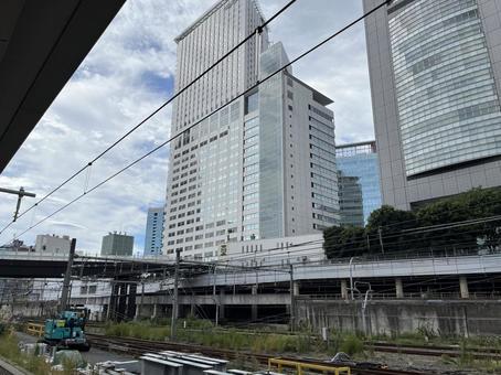 新宿駅ホームからの眺め 新宿駅ホームからの眺めの写真