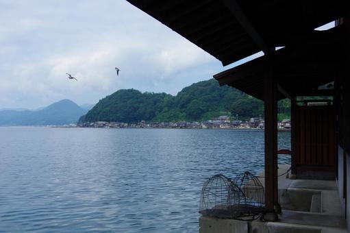 伊根の舟屋 伊根湾 建物 海 伊根の舟屋 伊根湾 建物 海の写真