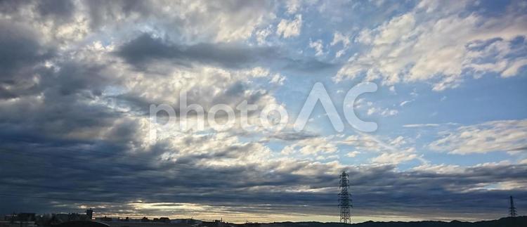 夕暮れ 空,日暮れ,太陽の写真素材