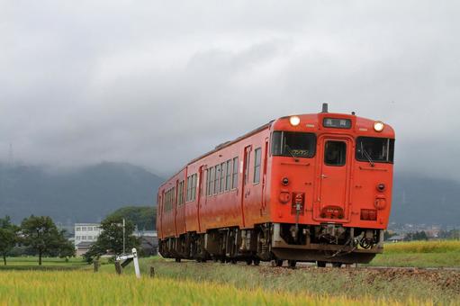 JR城端線、キハ47型気動車 JR城端線、キハ47型気動車の写真