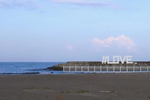 早朝の海・日本海(徳光SAからの景色) 早朝の海・日本海(徳光SAからの景色) 朝焼け,海,日本海の写真素材
