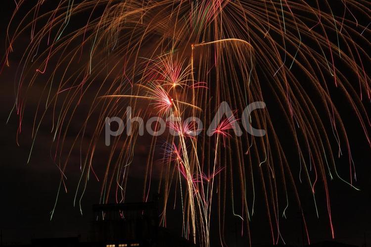 打ち上げ花火　８ 花火,打ち上げ花火,花火大会の写真素材