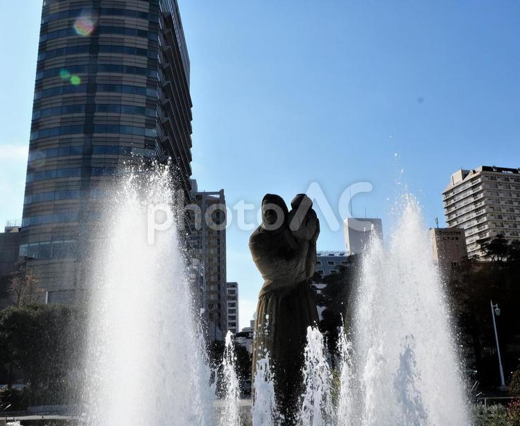 山下公園　水の守護神像 コピースペース,サンディエゴ,シルエットの写真素材