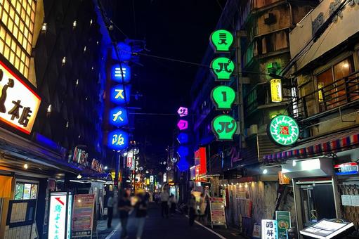 中橋筋線 南向B 3_79夜 キャバレー,商店街,夜の写真素材