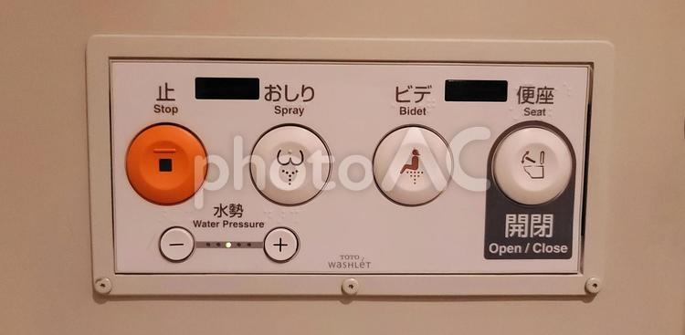 乗り物　新幹線　ウォシュレット操作パネル トイレ,ウォシュレット操作パネル,乗り物の写真素材