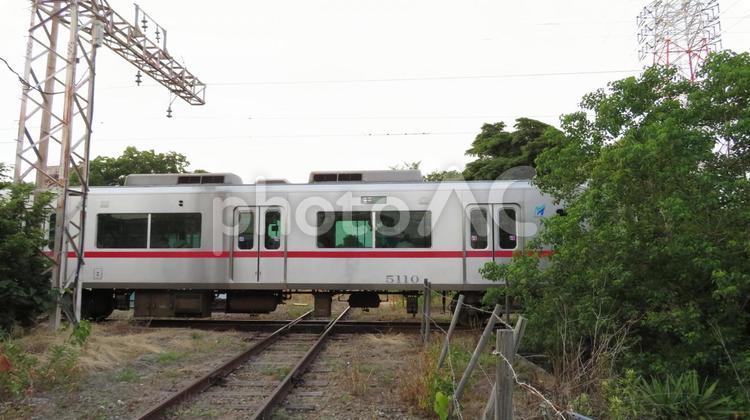 ダイヤモンドクロスを通過中の名鉄電車 ダイヤモンドクロス,ダイヤモンドクロッシング,dcの写真素材