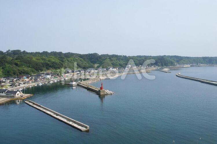 灯台のある漁港 漁港,東日本大震災前,船の写真素材