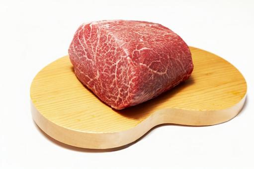 ローストビーフ用のモモ肉2 ローストビーフ用のモモ肉2 牛肉,モモ肉,ローストビーフ用肉の写真素材