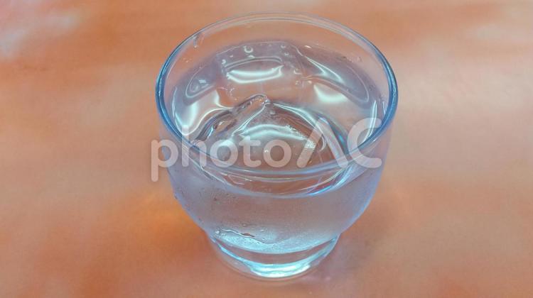 お冷　水と氷　食堂 お冷,水,氷の写真素材