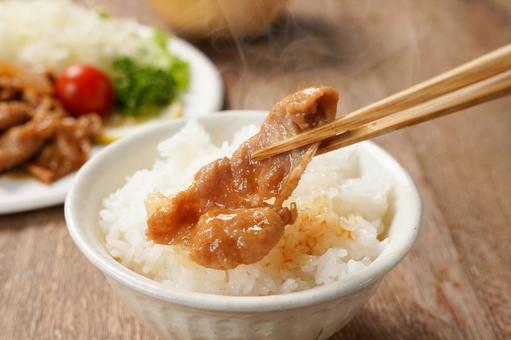 豚しょうが焼き 豚しょうが焼き 豚生姜焼き,豚しょうが焼き,豚こま切れ肉の写真素材