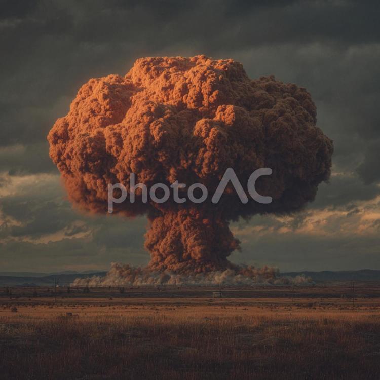 きのこ雲が立ち上る核爆発の衝撃的な光景 核爆発,きのこ雲,爆発の写真素材