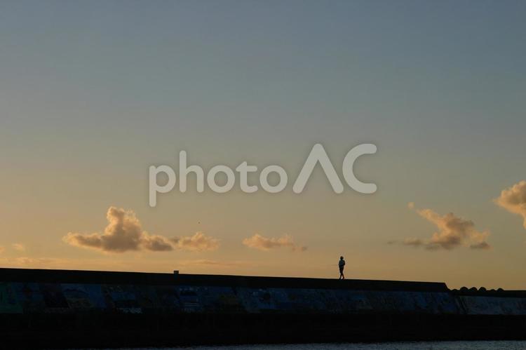 夕暮れ　 海,夕暮れ,空の写真素材