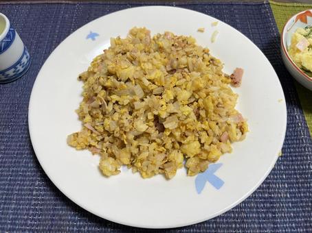 炒飯 炒飯 炒飯,チャーハン,たまねぎの写真素材