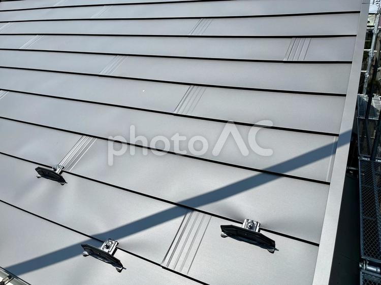 ガルバリウム鋼板のカバー④ ガルバリウム鋼板のカバー④ ガルバリウム,屋根,施工後の写真素材