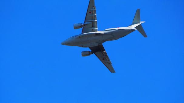 Blue sky, autumn sky, airplane, Sayama city, park, blue sky, autumn sky, sunny sky, JPG