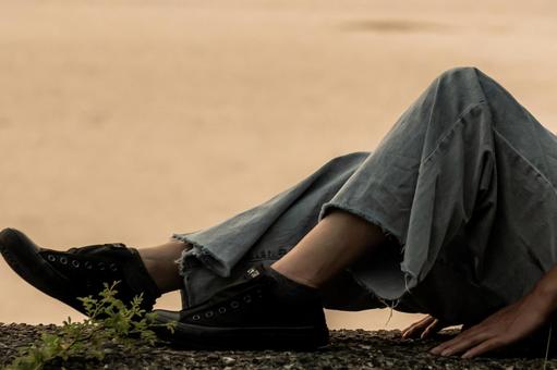 女性の足 女性の足 女性の足,足,ジーパンの写真素材