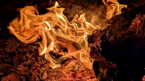燃える 燃える 燃える,焚き火,火の写真素材