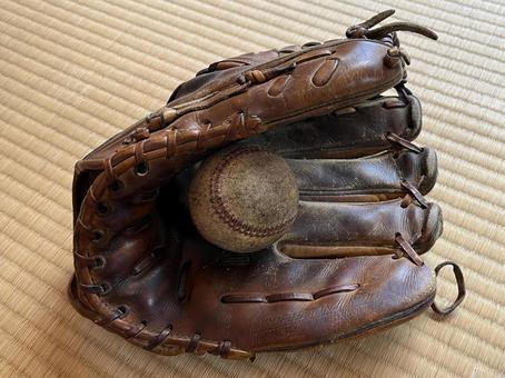 グローブとボール グローブ,ボール,野球の写真素材