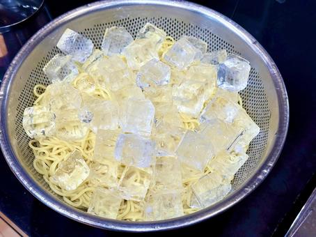 バイキング　ラーメン ラーメン,冷やす,茹でる前の写真素材