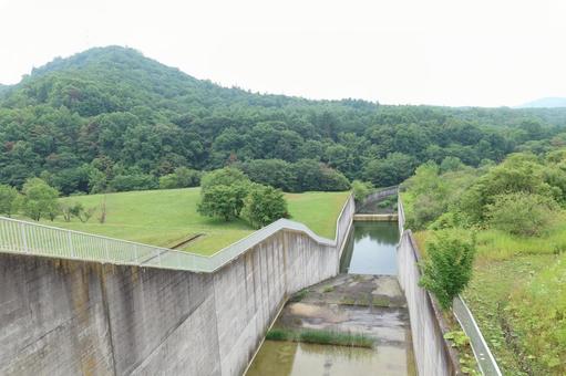 穂別ダム余水吐 穂別ダム余水吐の写真