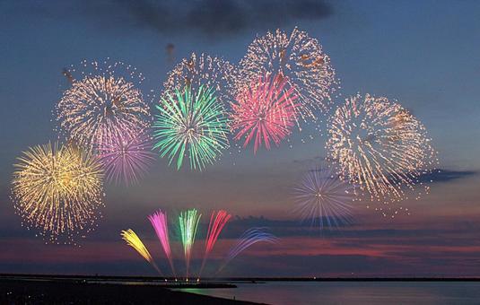 25年ぎおん柏崎祭り　花火 夜,夜空,花火の写真素材