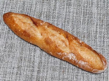 フランスパン 俯瞰 フランスパン 俯瞰 フランスパン,バケット,バタールの写真素材