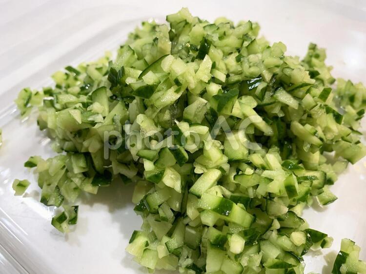 きゅうりのみじん切り キュウリ,きゅうり,野菜の写真素材