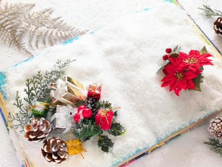 クリスマス（笑顔の魔法を贈ろう）18 クリスマス,クリスマスイブ,雪の写真素材