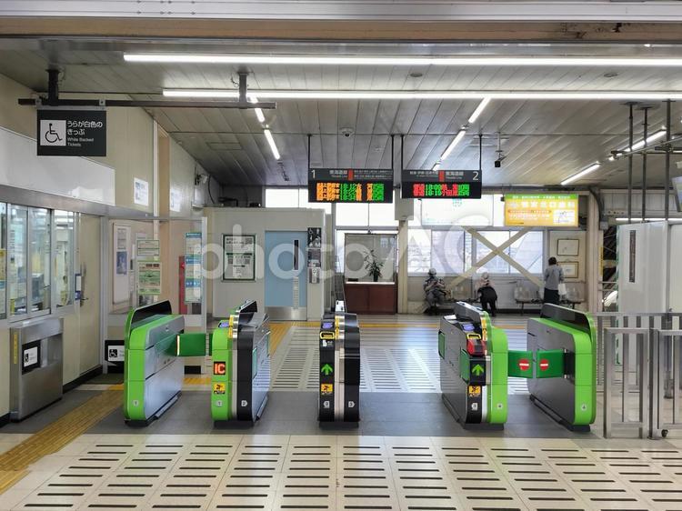 鴨宮駅　改札口 鴨宮駅,鉄道,電車の写真素材