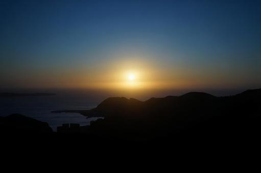 夕焼けと長崎の海の水平線1 夕焼けと長崎の海の水平線1 夕焼け,長崎,サンセットの写真素材