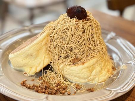 モンブランパンケーキ モンブランパンケーキ パンケーキ,ホットケーキ,モンブランの写真素材