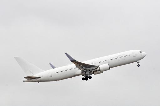 飛行機 飛行機 旅客機,航空機,フライトの写真素材