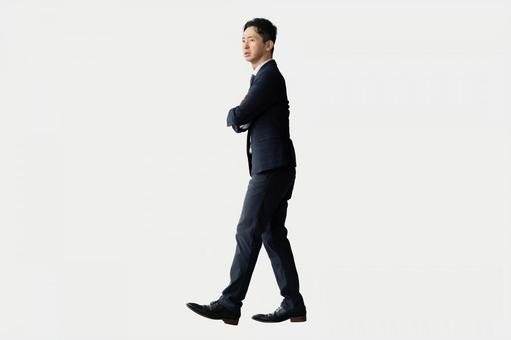 スーツ姿の男性ビジネスマン(全身) スーツ姿の男性ビジネスマン(全身) ビジネス,ビジネスマン,男性の写真素材
