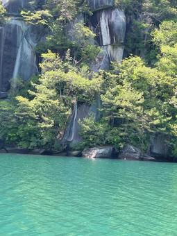 岩場7 岩場7 岩,石,水辺の写真素材