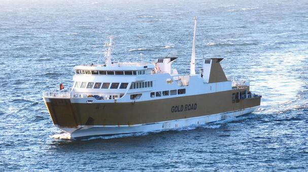 晩秋の駿河湾を航行する駿河湾フェリー 駿河湾フェリー,晩秋,ゴールドロードの写真素材