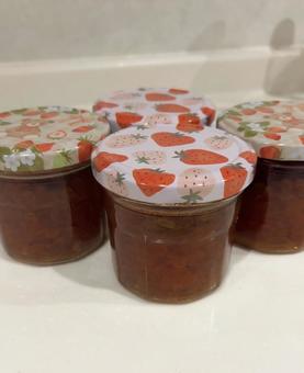 いくら いくら いくら,イクラ,食べ物の写真素材