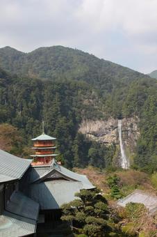 青岸渡寺 那智の滝 青岸渡寺 那智の滝の写真