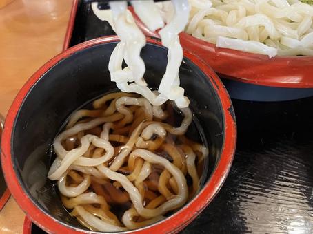山形県名物ソウルフード/麦きりざるうどん 山形県名物ソウルフード/麦きりざるうどん 麺,麦切り,麺類の写真素材