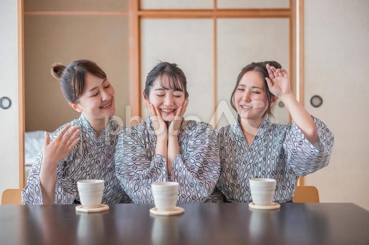 美肌の湯に入る女性 温泉,入浴,女子旅の写真素材