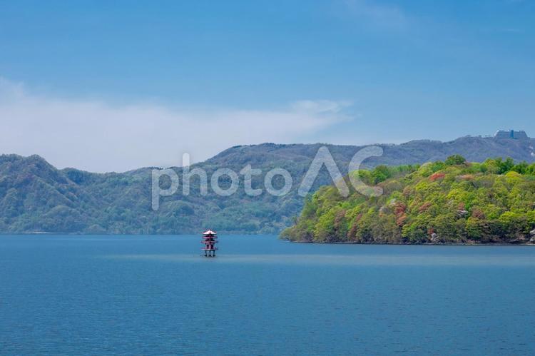 洞爺湖の風景　観覧船より望む 洞爺湖,中島,パワースポットの写真素材